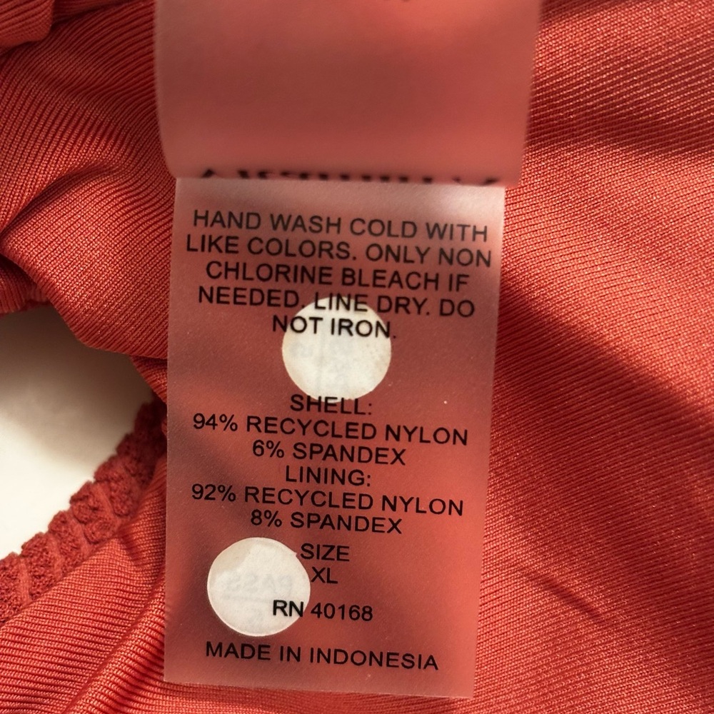 NWT Vitamin A One-Piece Swimsuit - Pink XL - Picture 9 of 11